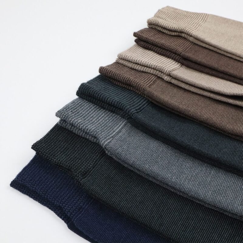 Chaussettes élégantes unies - Leader – Image 3